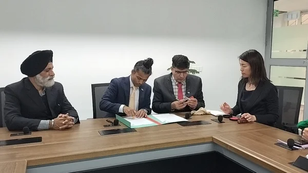 ビジネス会議の様子