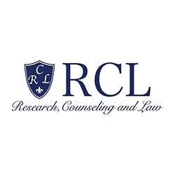 「RCL Research, Counseling and Law」と書かれたロゴマーク
